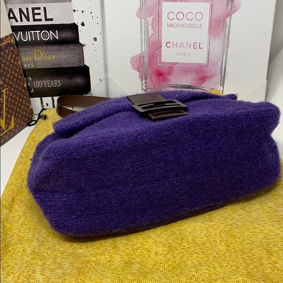 Fendi Baguette - Picture 2 of 13